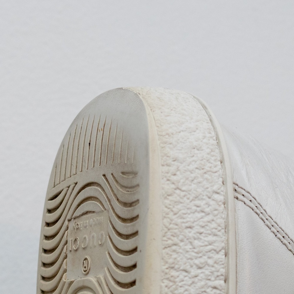 Gucci White Leather Low-Top Sneakers with Green and Red Web and Gold Bee - Picture 13 of 15